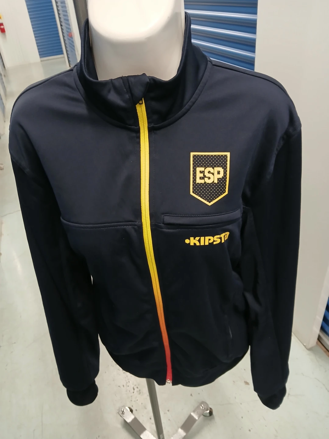 Spain soccer sports track jacket world cup 2026 women's Large - photo 5