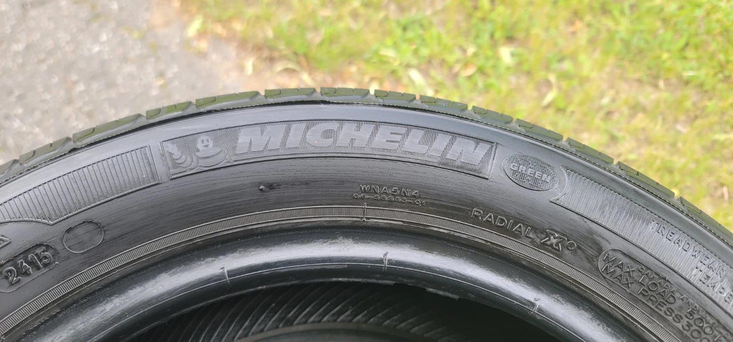 Michelin Defender 185/60R15 Tires (Set of 4) - photo 2
