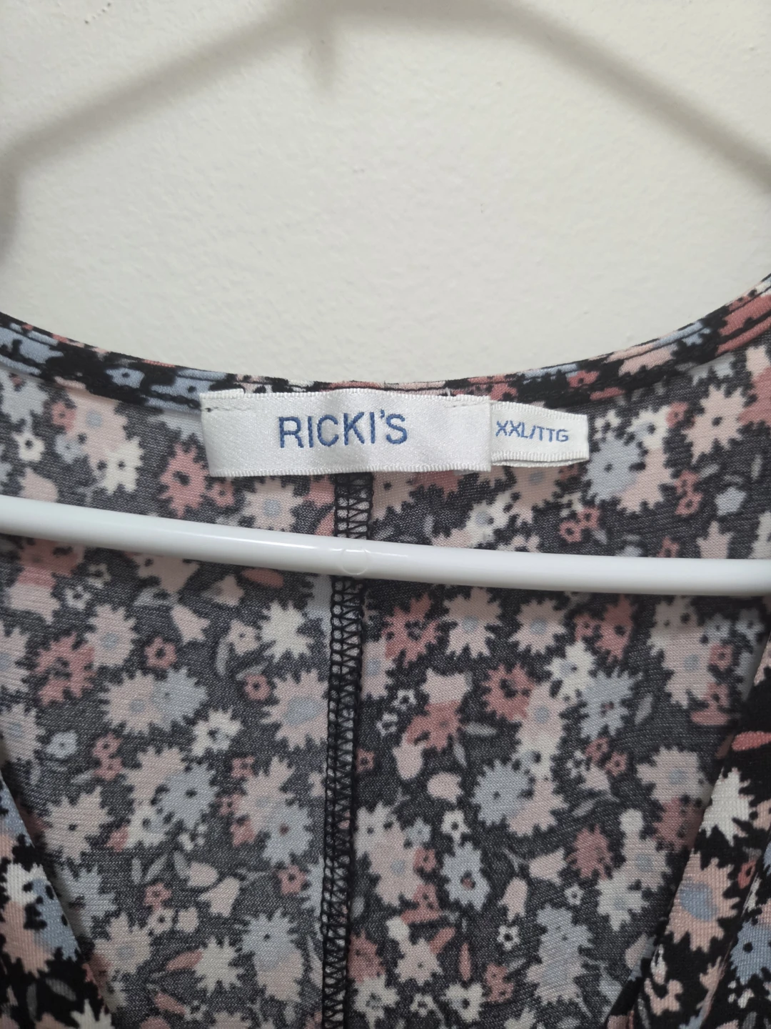 Ricki's Floral Sleeveless V-Neck Top - photo 3