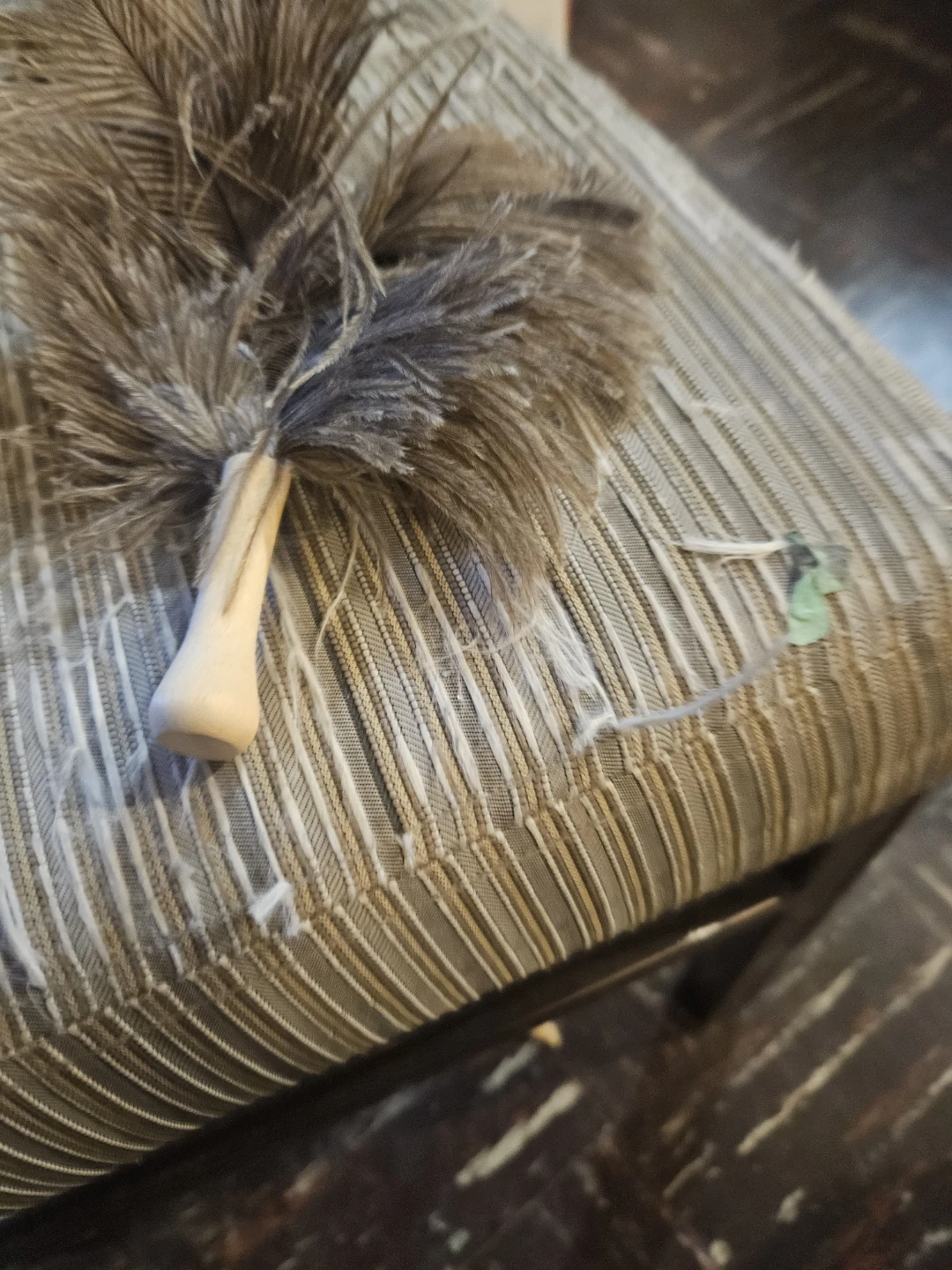Coconut shell planter with feathers - photo 5