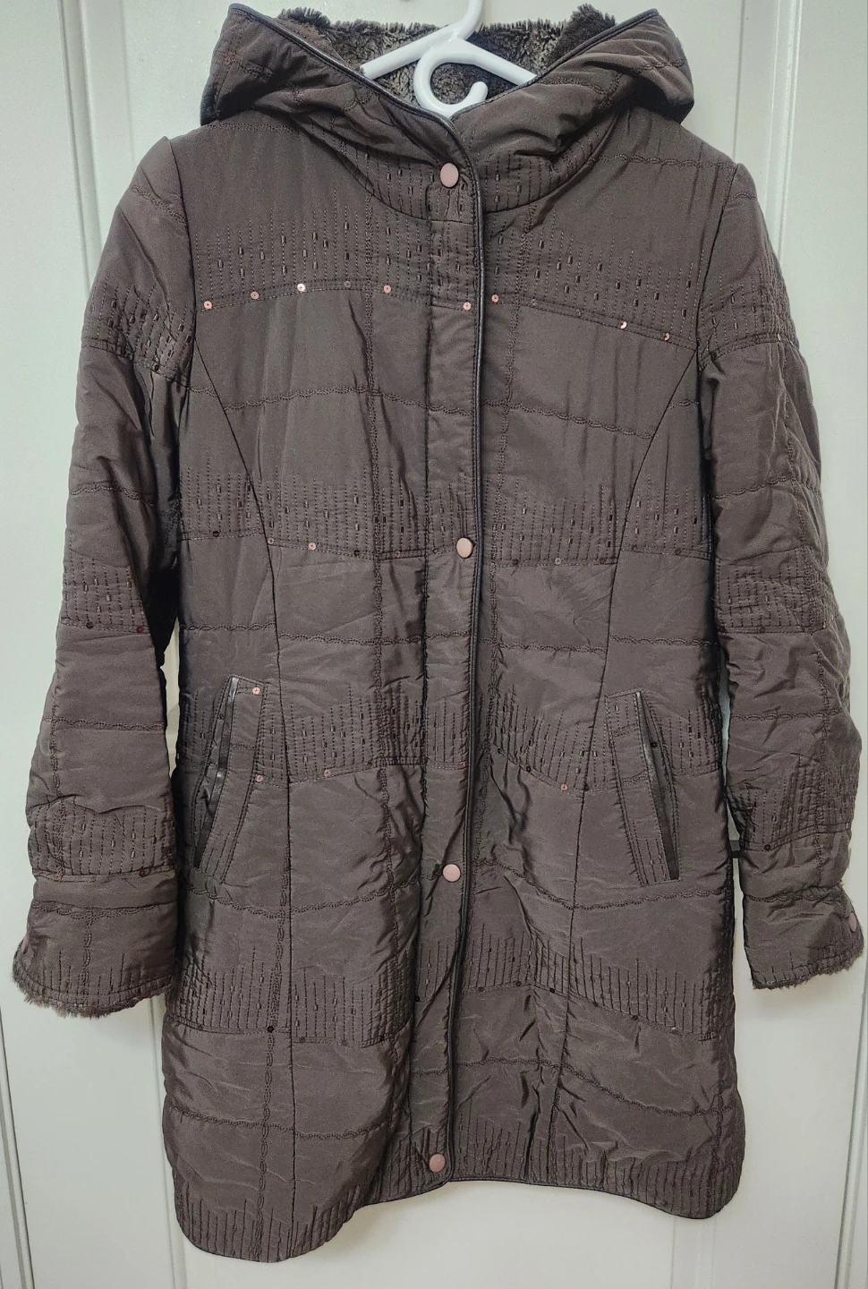 ⚽️ Brown Quilted Coat with Sequin Detail