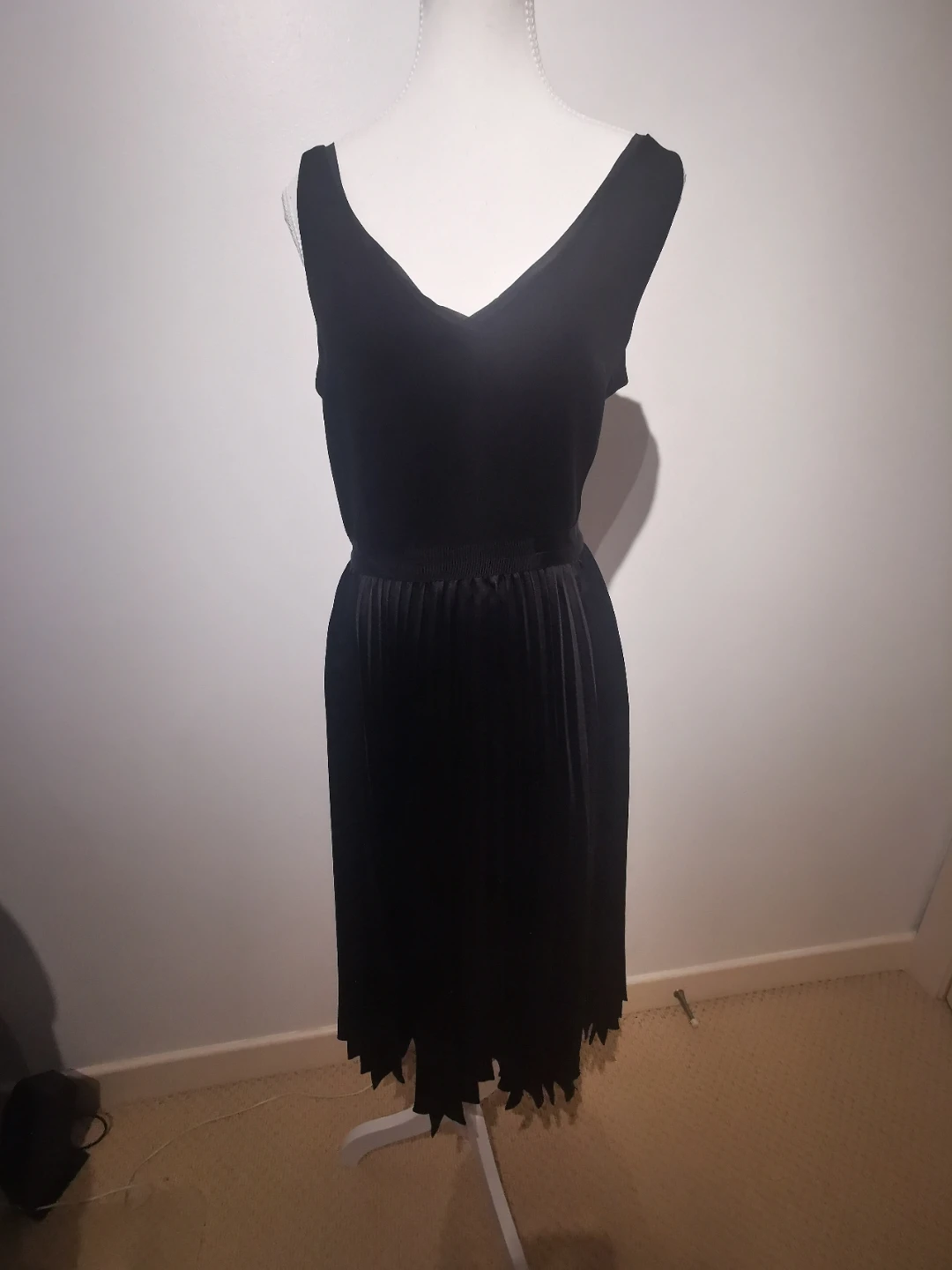 Banana republic s8Black dress - photo 3