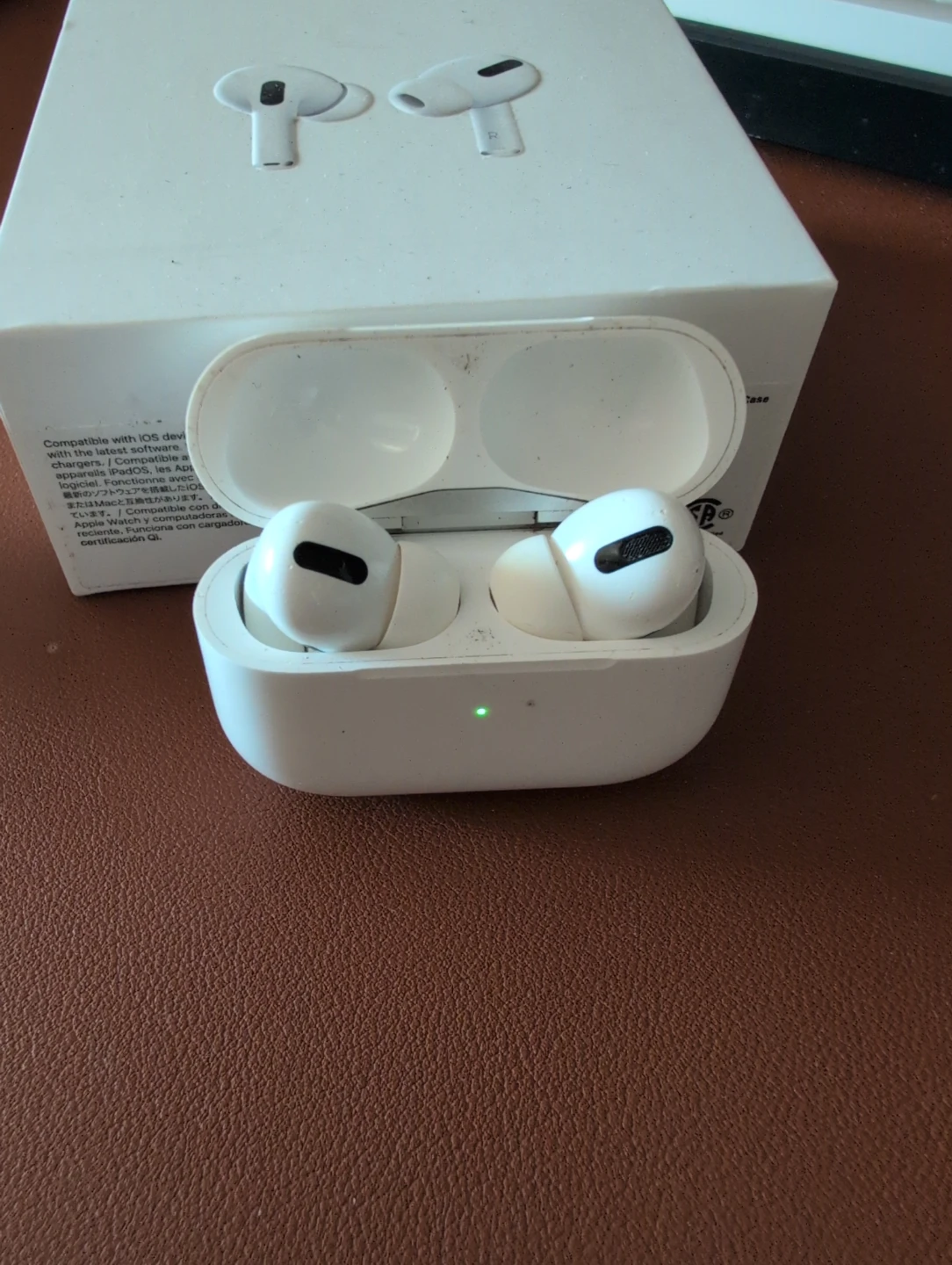 Apple AirPods Pro (1st Gen)