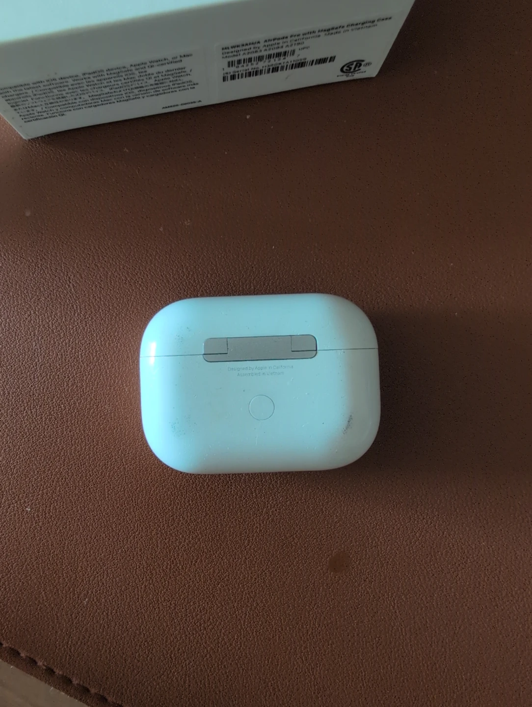 Apple AirPods Pro (1st Gen) - photo 3