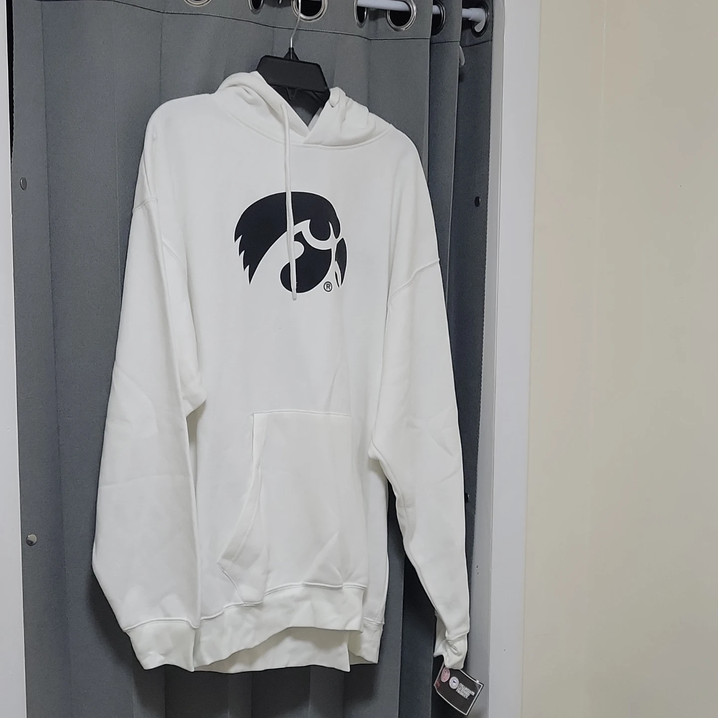 White GEN 2 Hoodie - Iowa Hawkeyes - photo 3