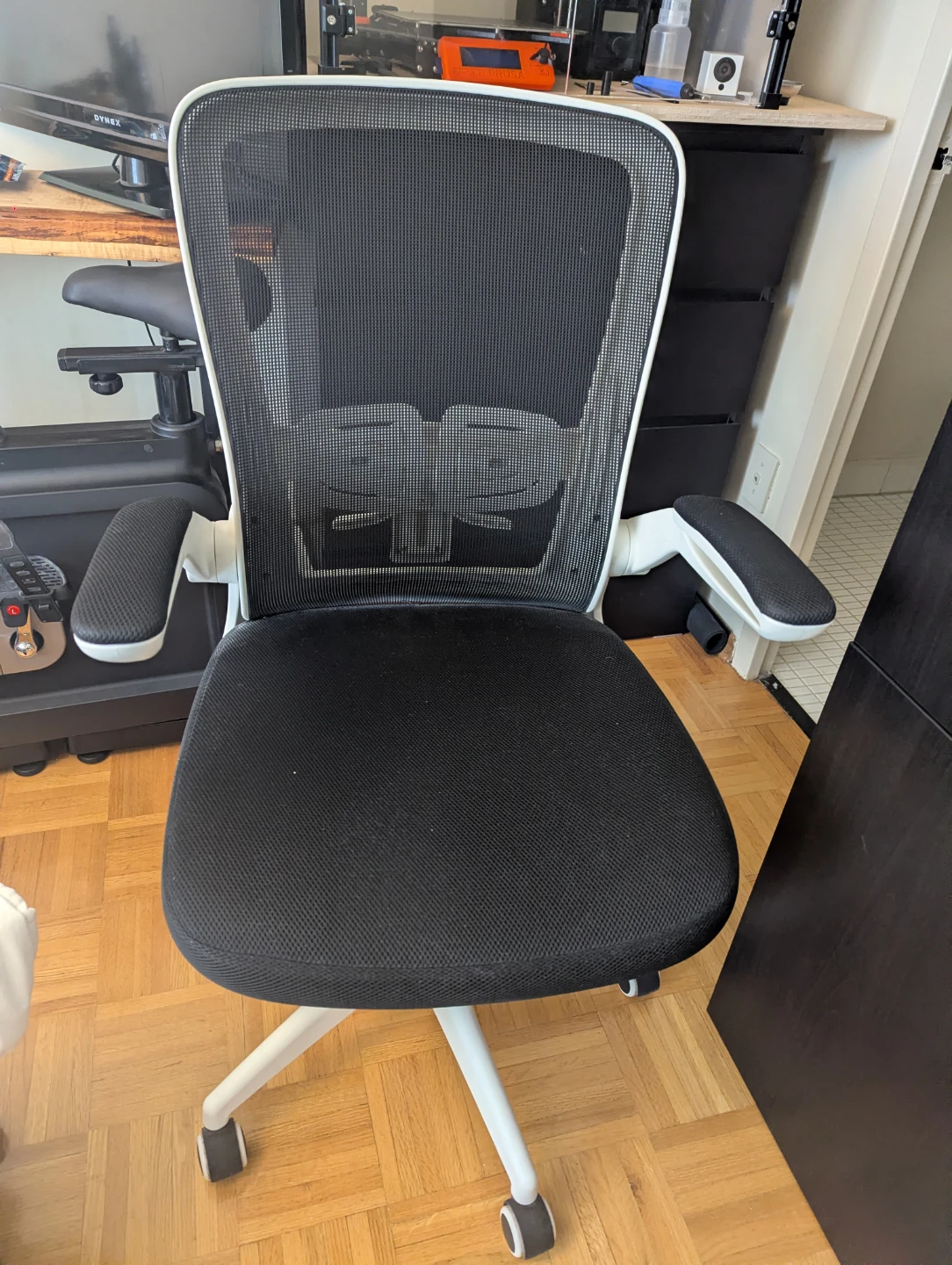 Black and White office chair - photo 2