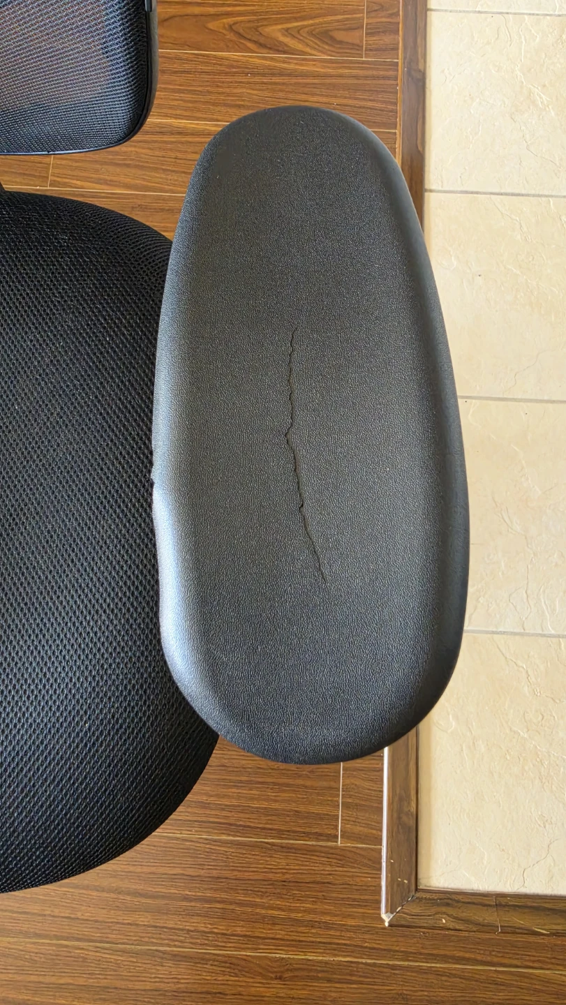 Black Mesh Office Chair for sale - photo 5