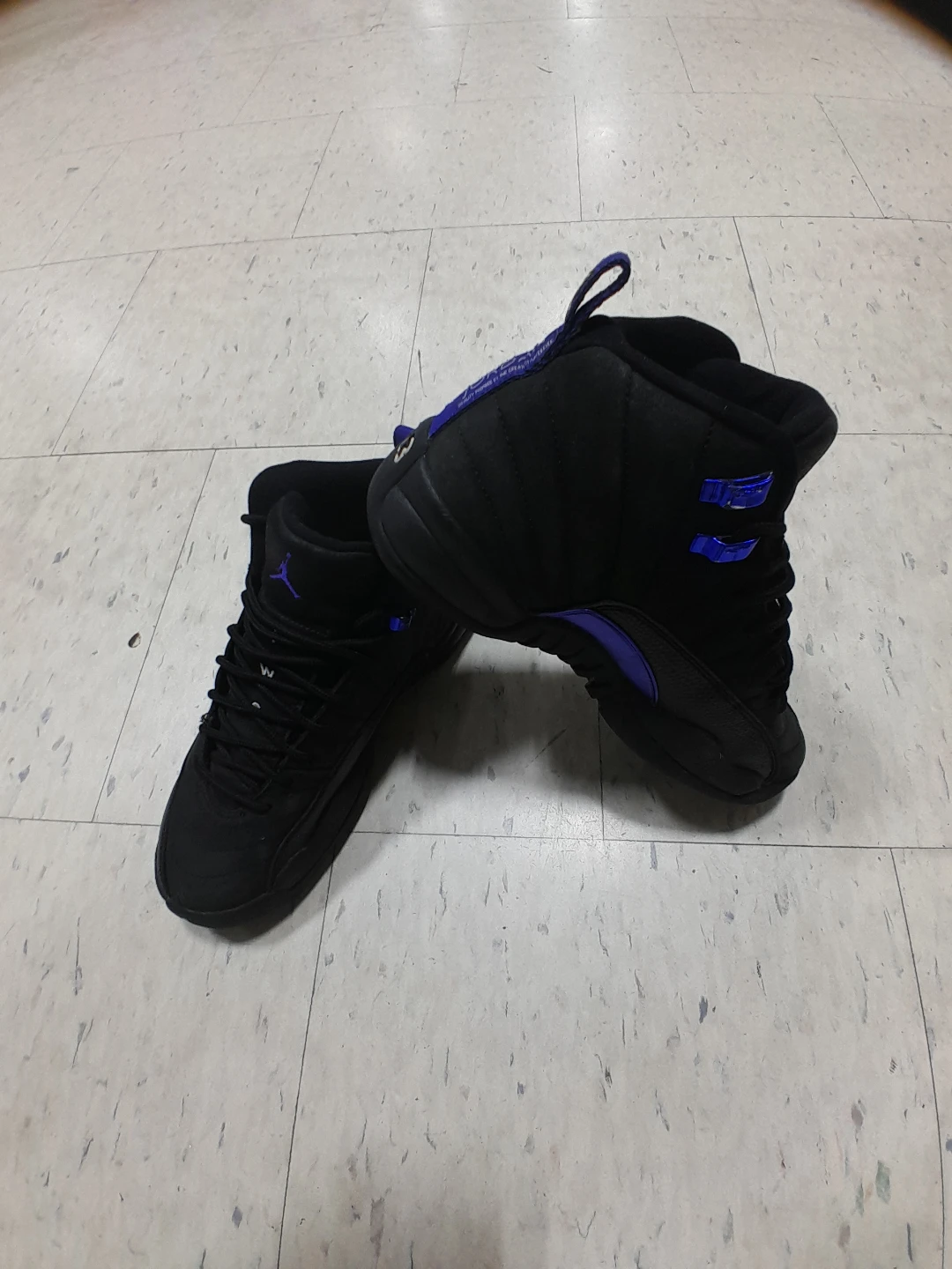 Air Jordan 12 Retro Black/Varsity Purple Women's Size 6 - photo 5