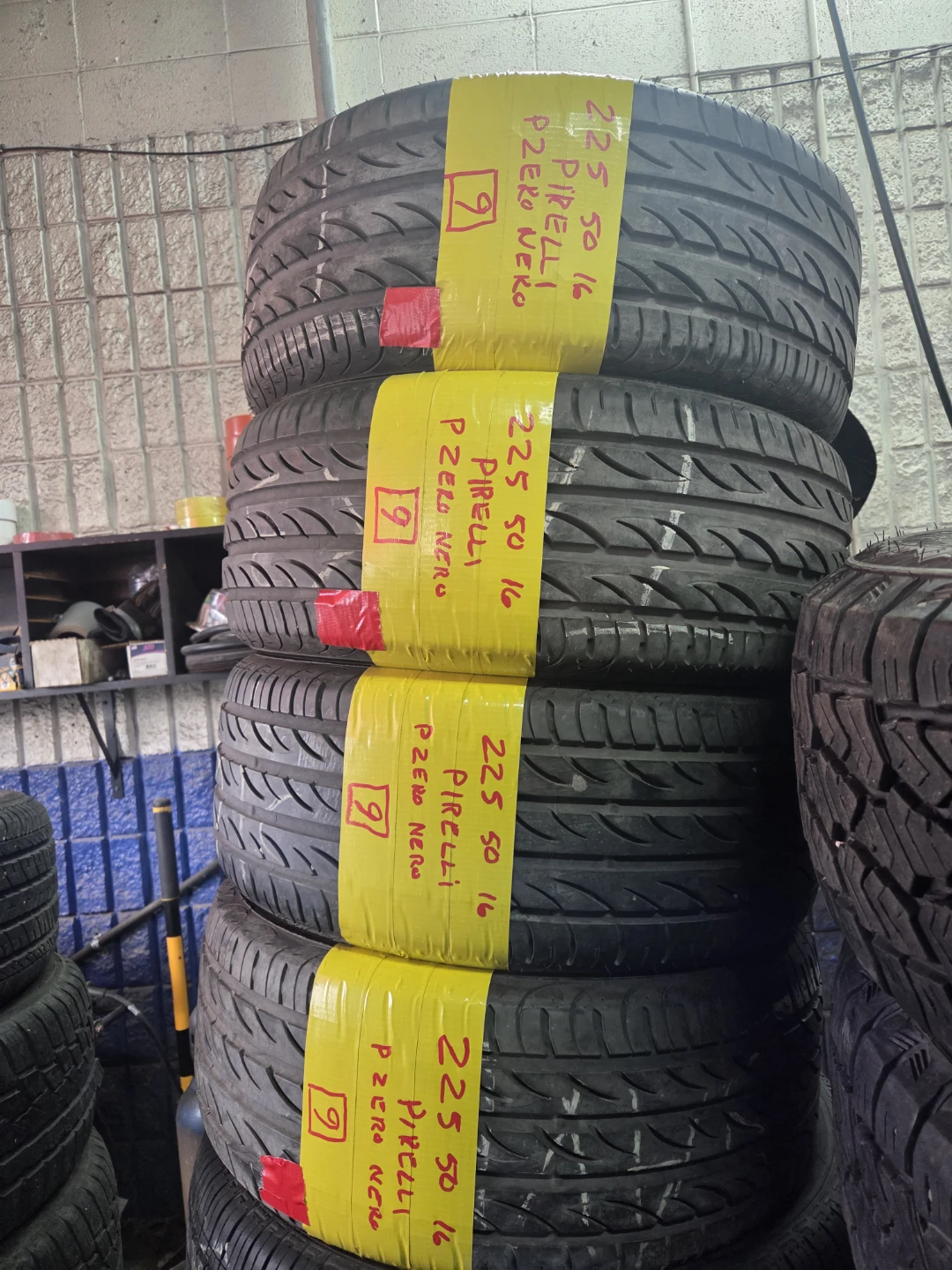 Pirelli P Zero Nero Tires 225/50R16