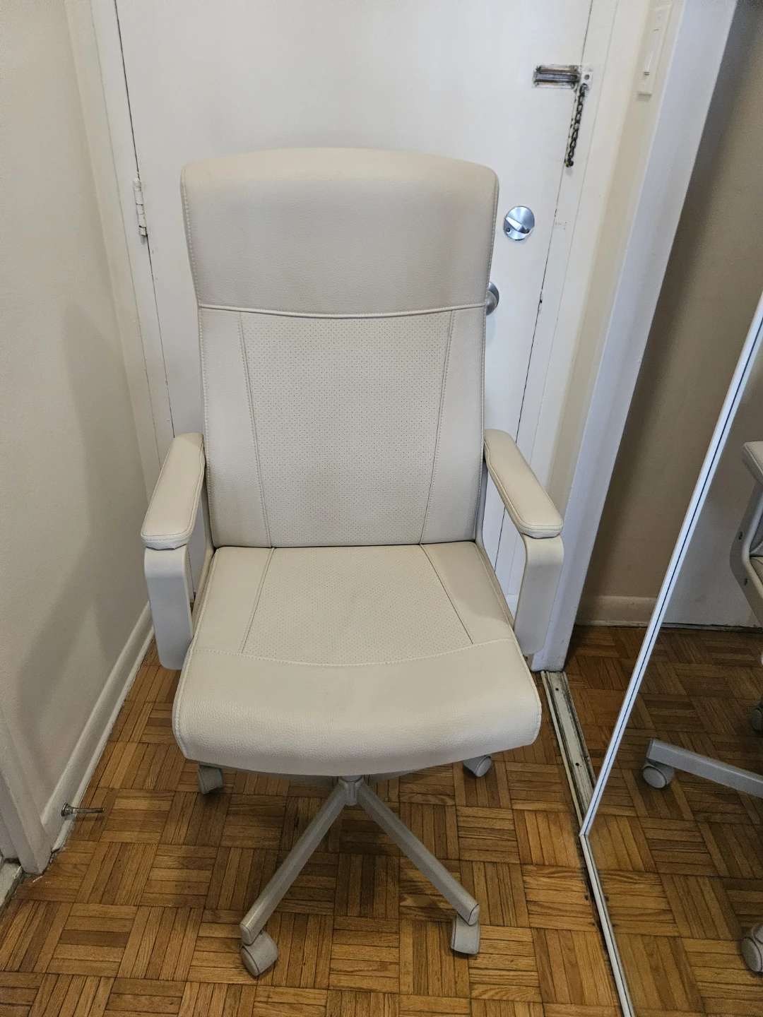 Ikea MILLBERGET beige computer desk chair