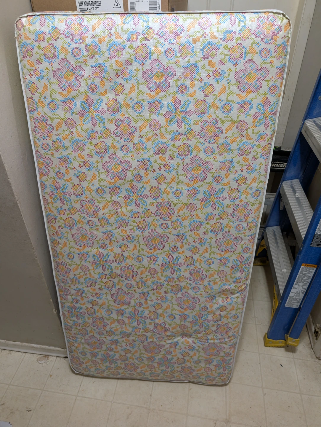 Free mint shape crib mattress fcfs
