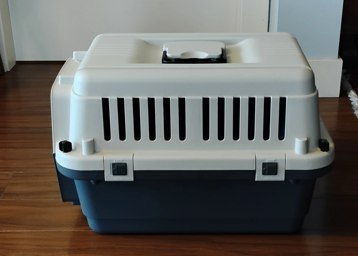 Hard Shell Pet Carrier - photo 3