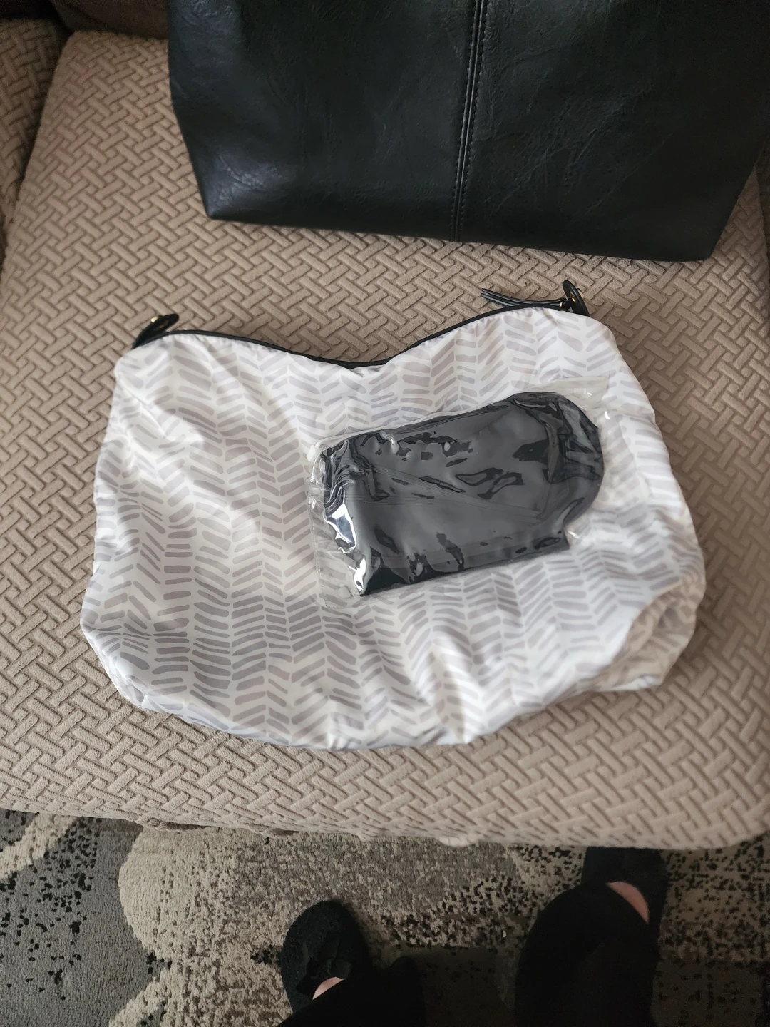 Madison West Black Tote Bag with Matching Pouch - photo 4