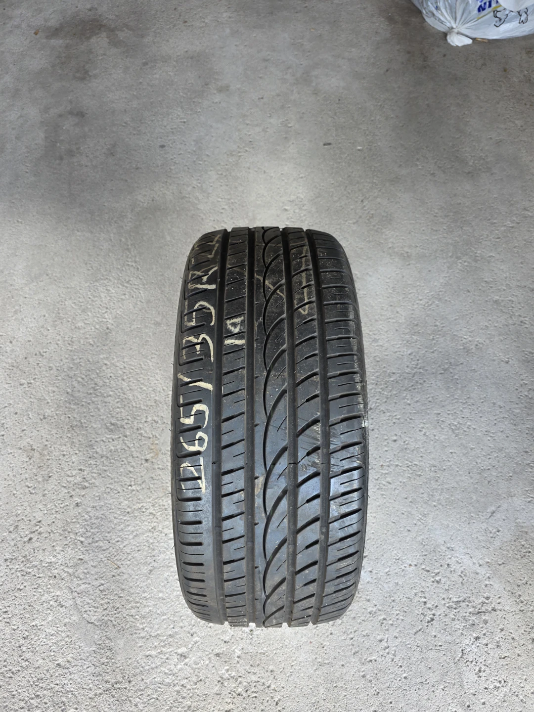 Tire 265/35R22 - photo 2