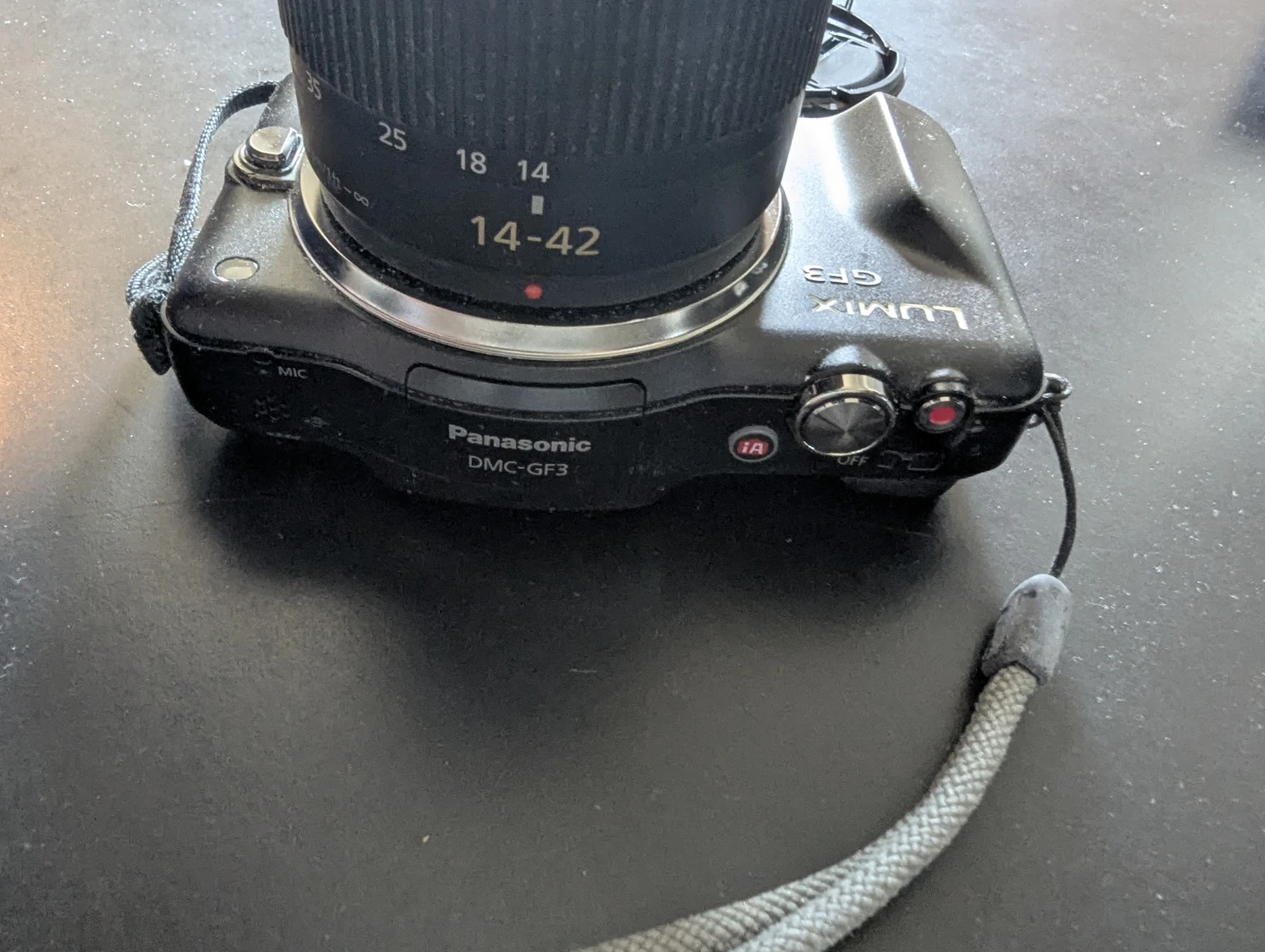 Panasonic Lumix DMC-GF3 Digital Camera with 14-42mm Lens - photo 3