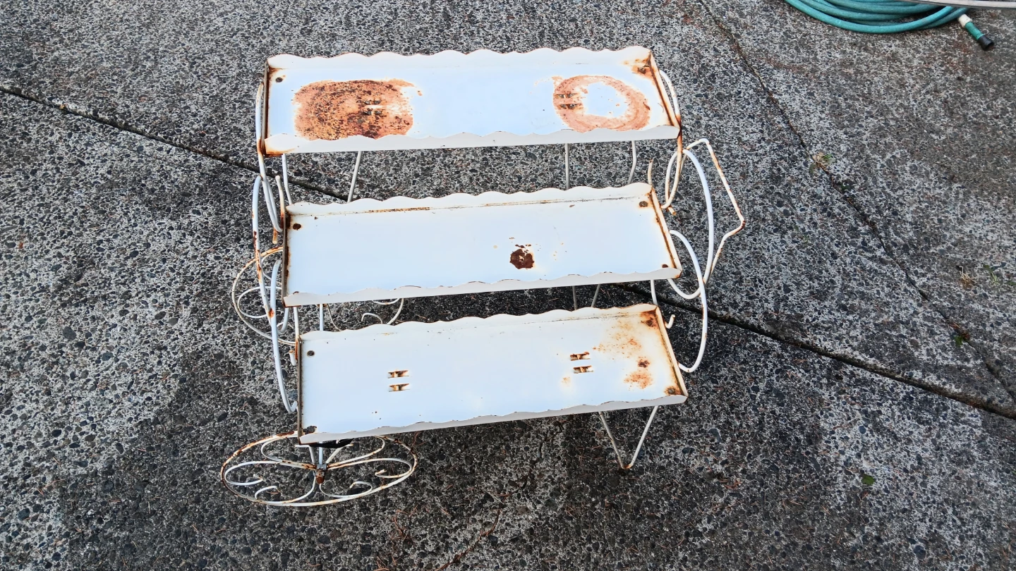 Vintage White 3-Tier Plant Stand with Wheels