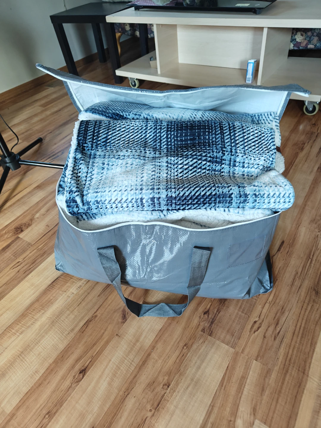 Roots Home Plaid Blanket with Sherpa Trim - photo 5