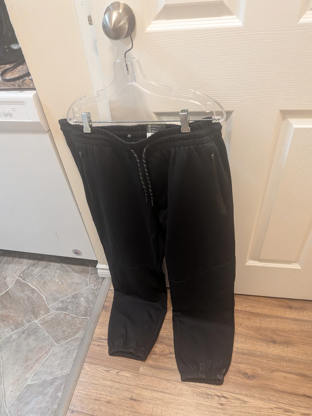 Men's pants pick up in St Albert
