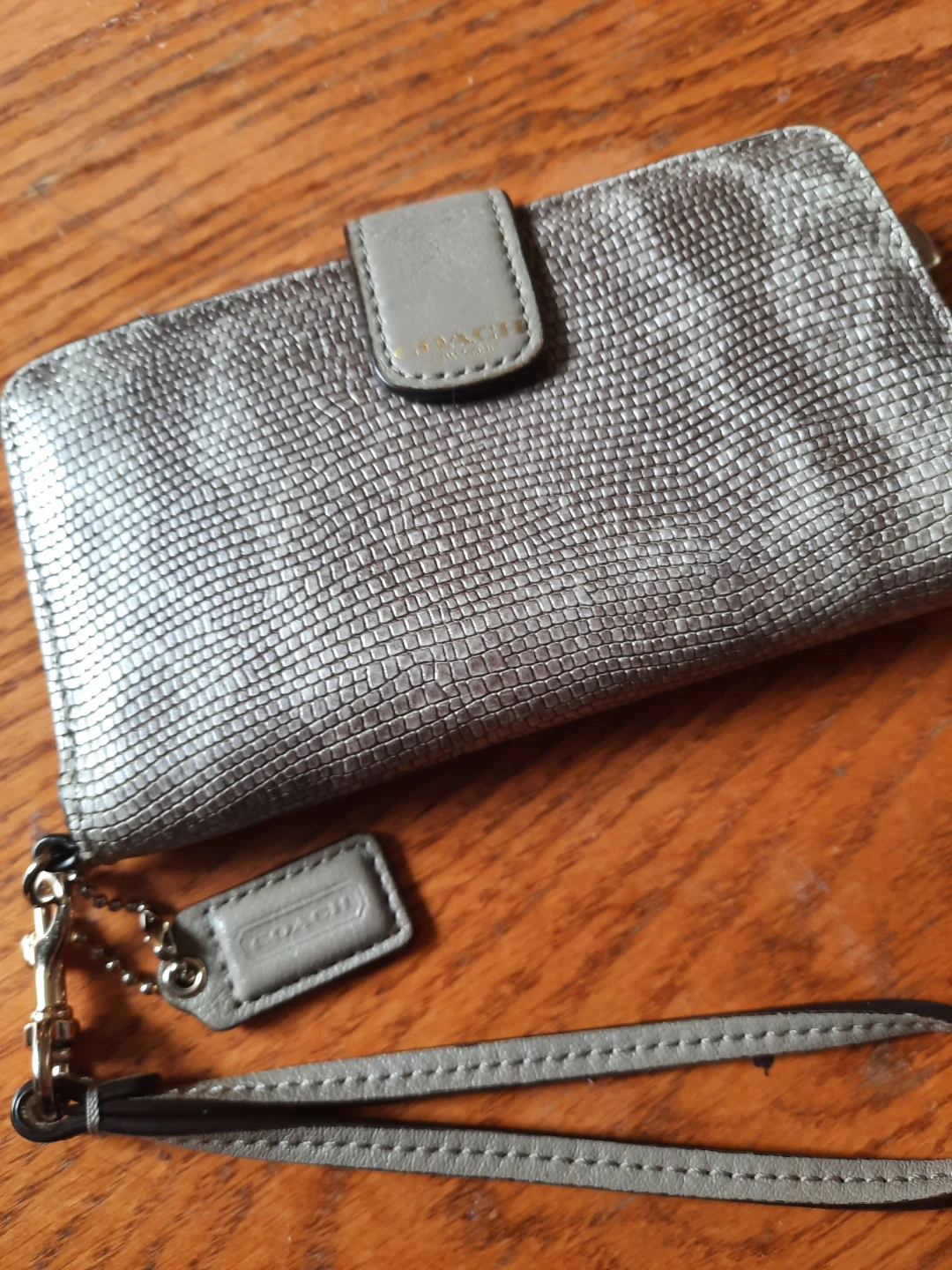 Coach wristlet, snakeskin patterned - photo 2