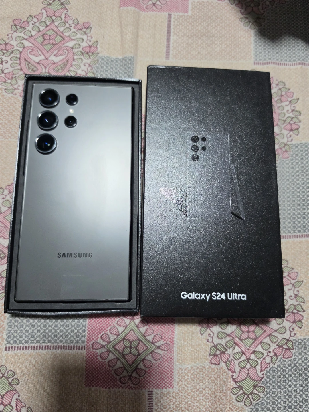Samsung Galaxy S24 Ultra Smartphone - photo 3
