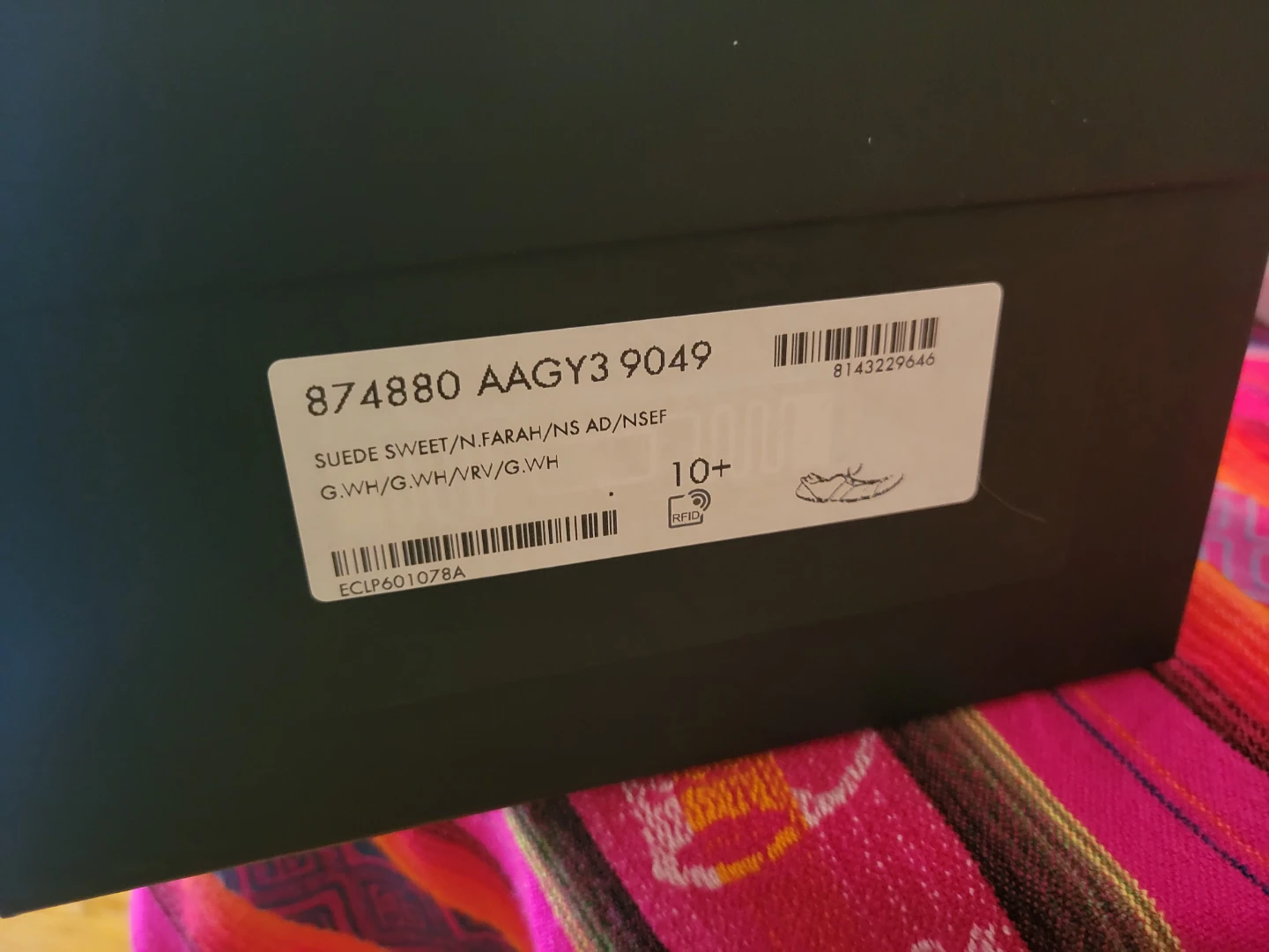 GUCCI Suede Sweet Shoe Box - photo 2