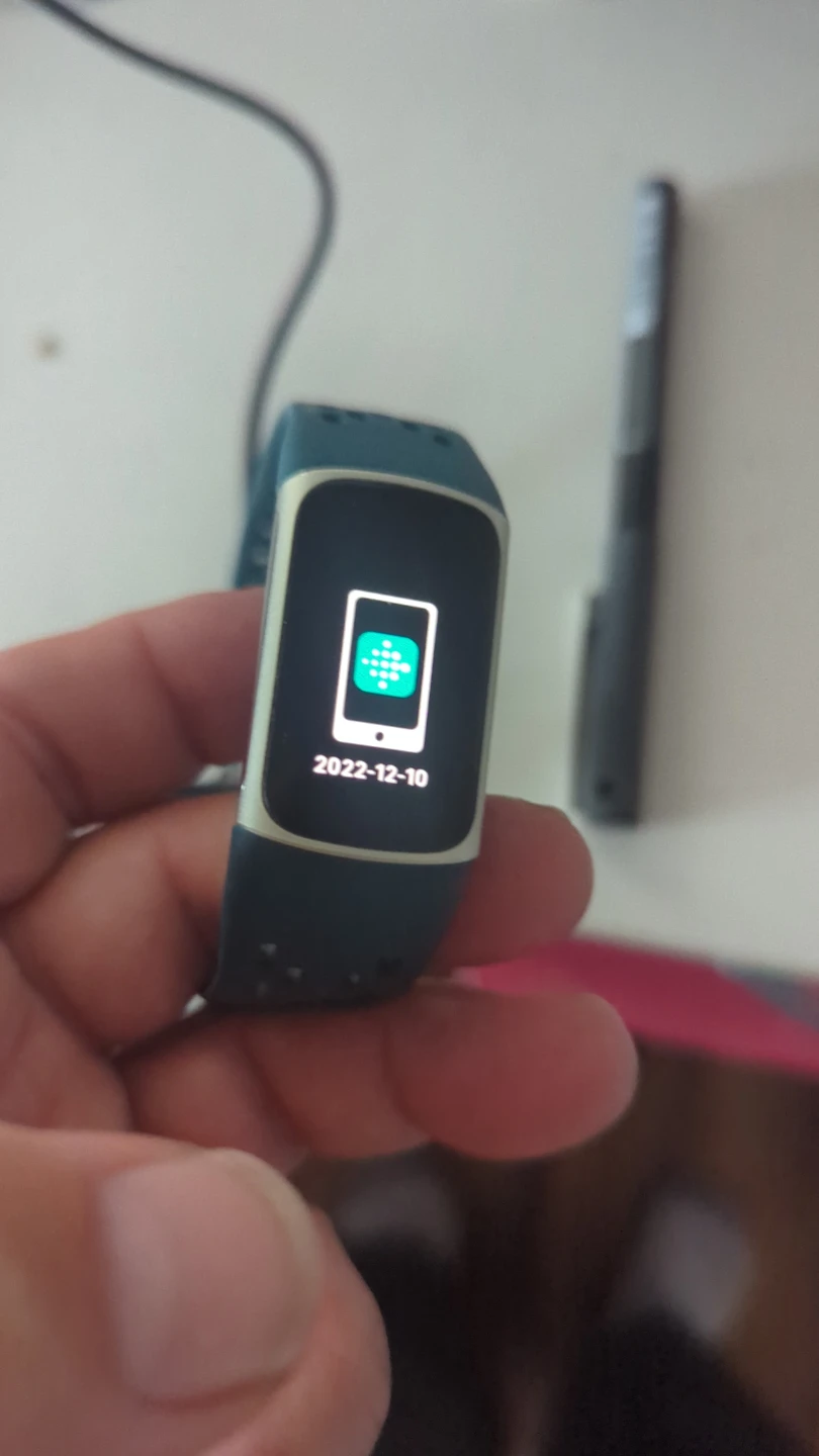 Fitbit Charge 6 Activity Tracker with  3 Bands and Charger - photo 3