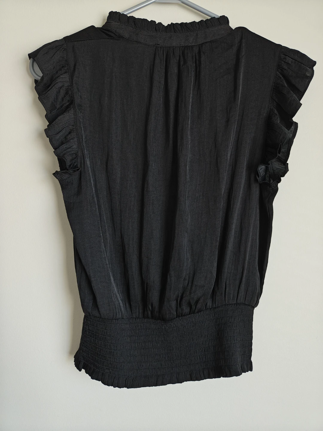 Maison d'Amélie Black Ruffle Sleeve Top - photo 5
