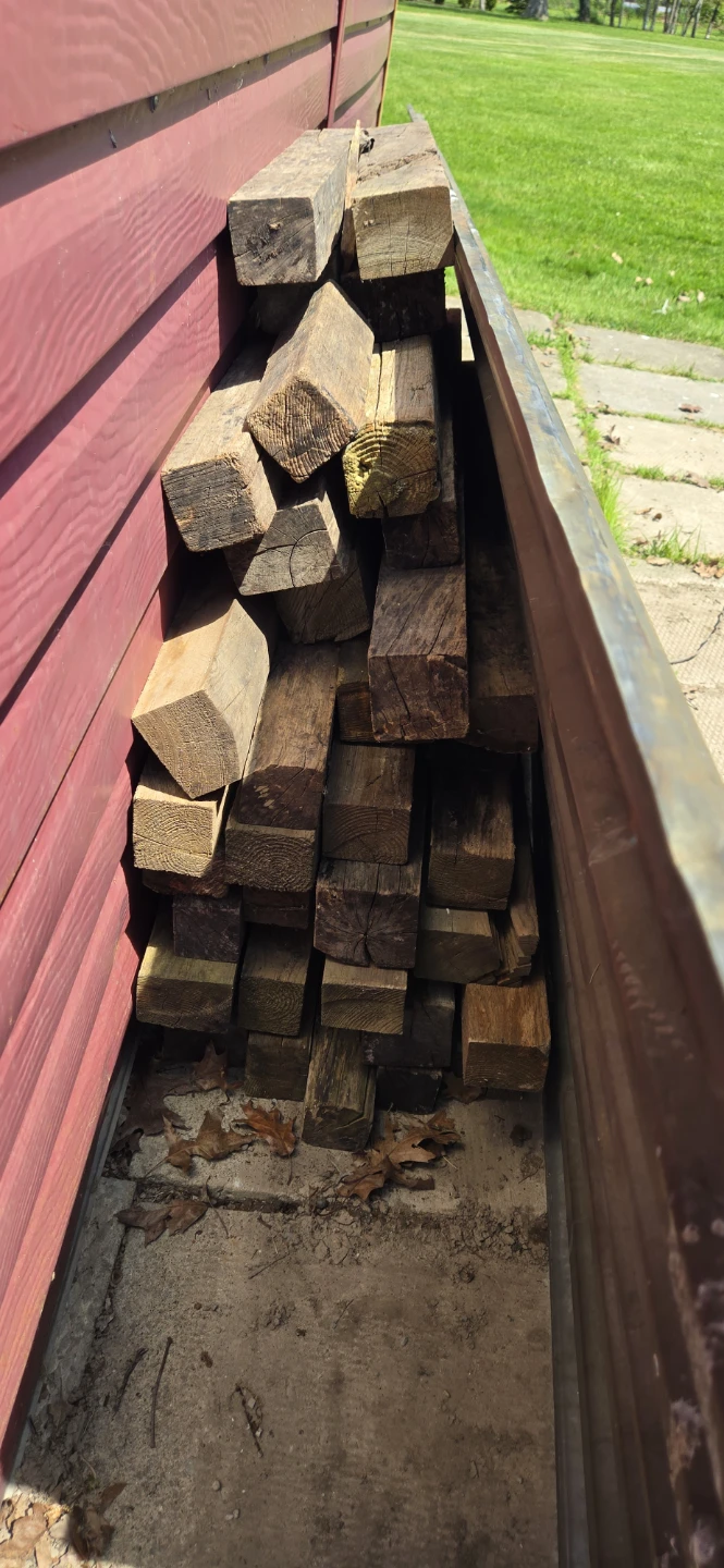 Used hard Wood Beams firewood - photo 2