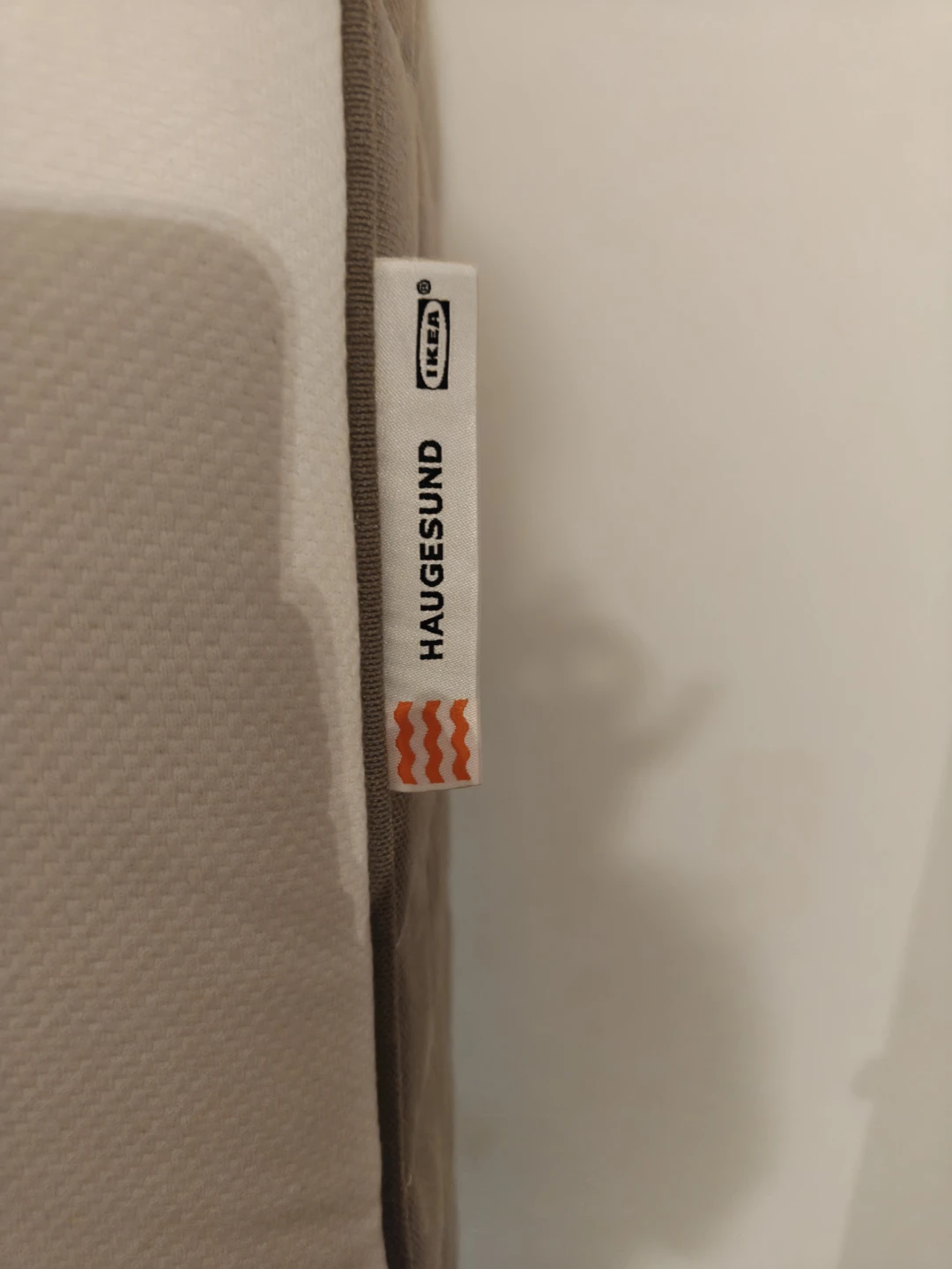 IKEA HAUGESUND Mattress queen size free pick up - photo 2