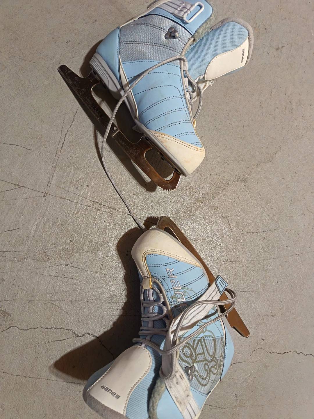 Bauer Figure Skates - Size 5 Youth