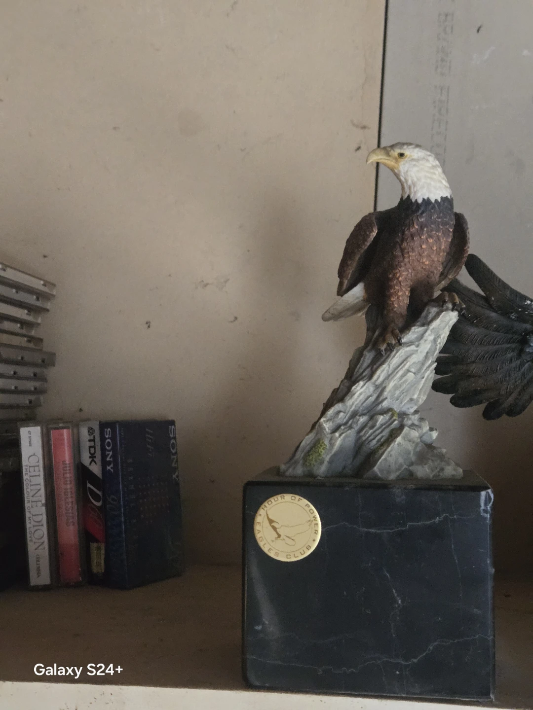 Louis Dionne Eagle Statue - photo 5