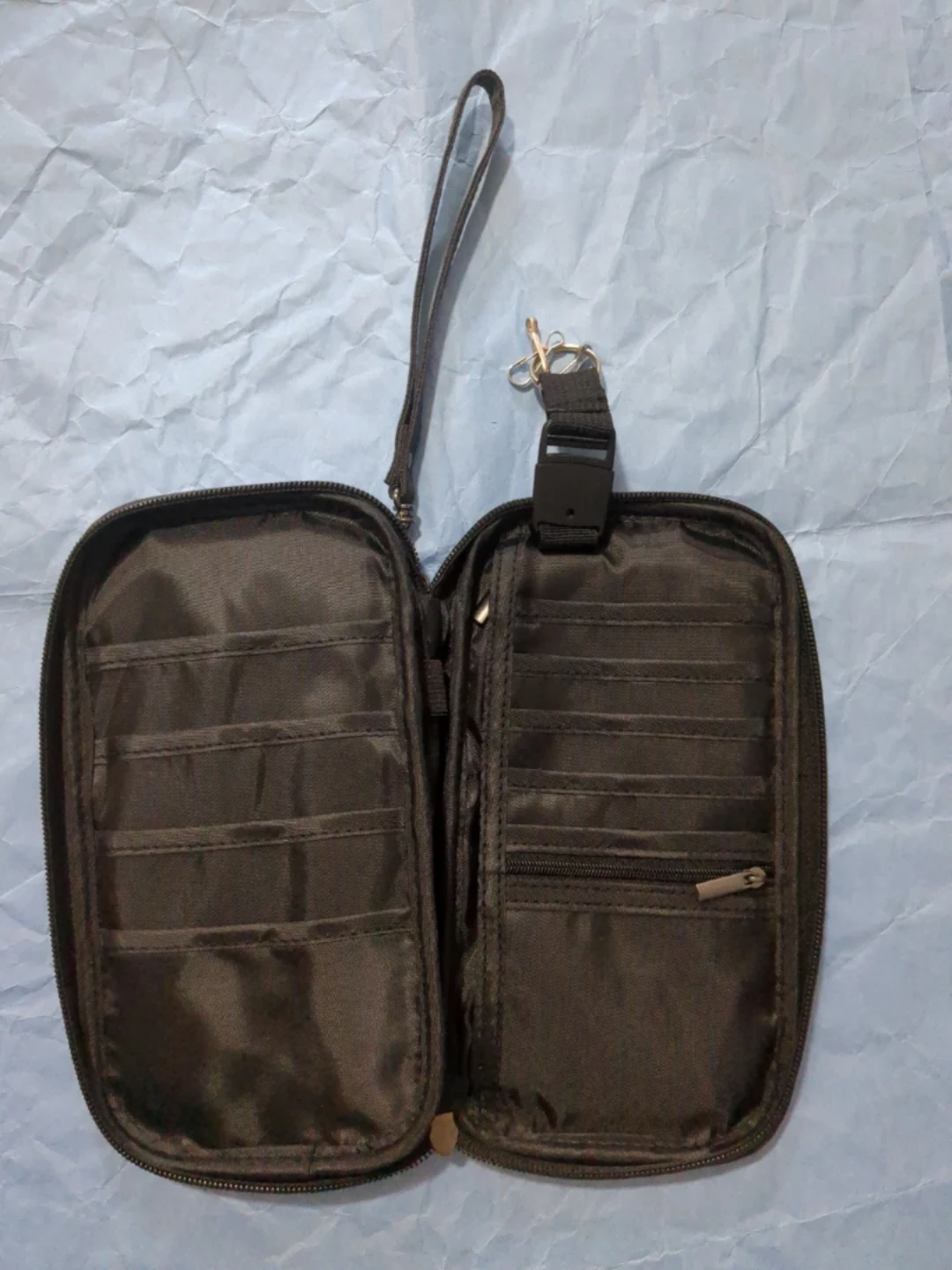RFID Blocking Travel Organizer wallet ⚽ - photo 3
