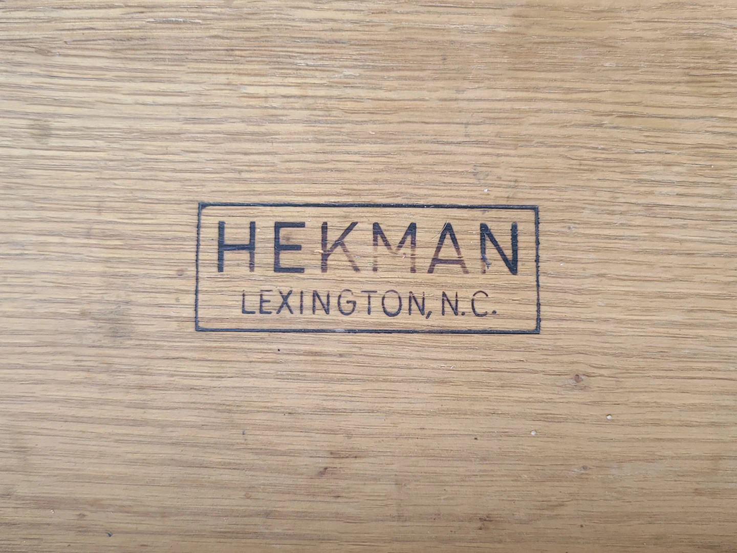 Hekman End Table with Drawer - photo 5