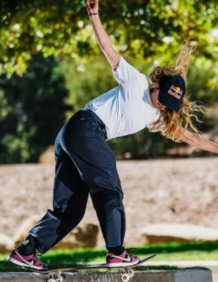 Brand new Women's VolcomThithatthem Skate Midnight