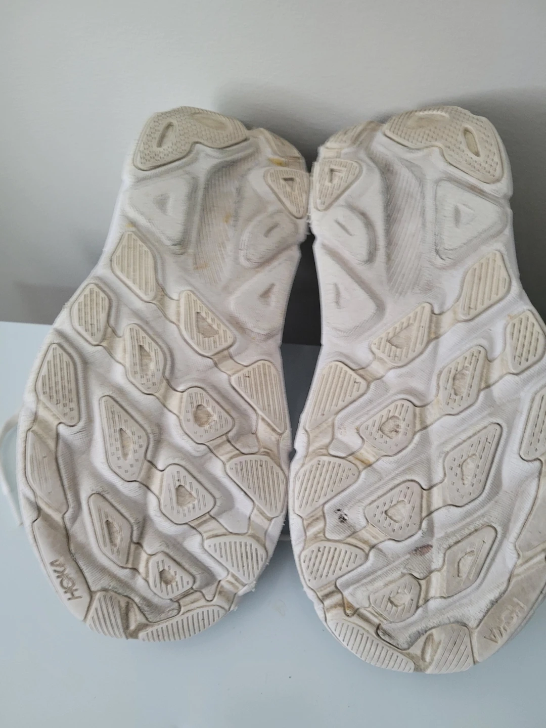 Hoka White Running Shoes size 7B - photo 4