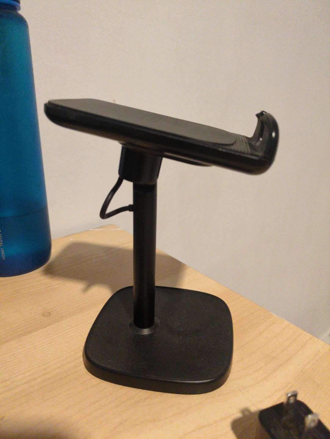 Fast Wireless Charging Stand - photo 3