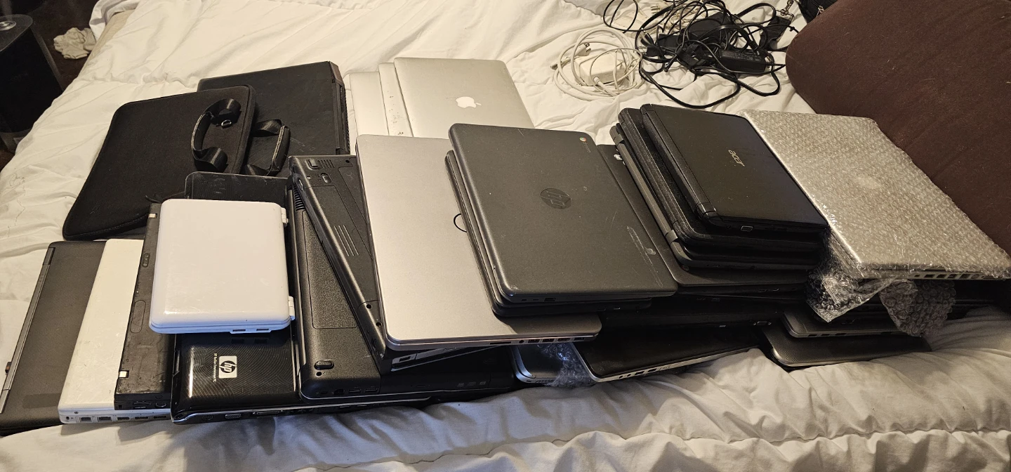 25 Untested Laptop Lot (bundle only) - photo 2
