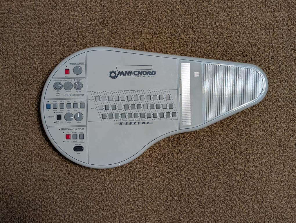 Suzuki Omnichord OM-84