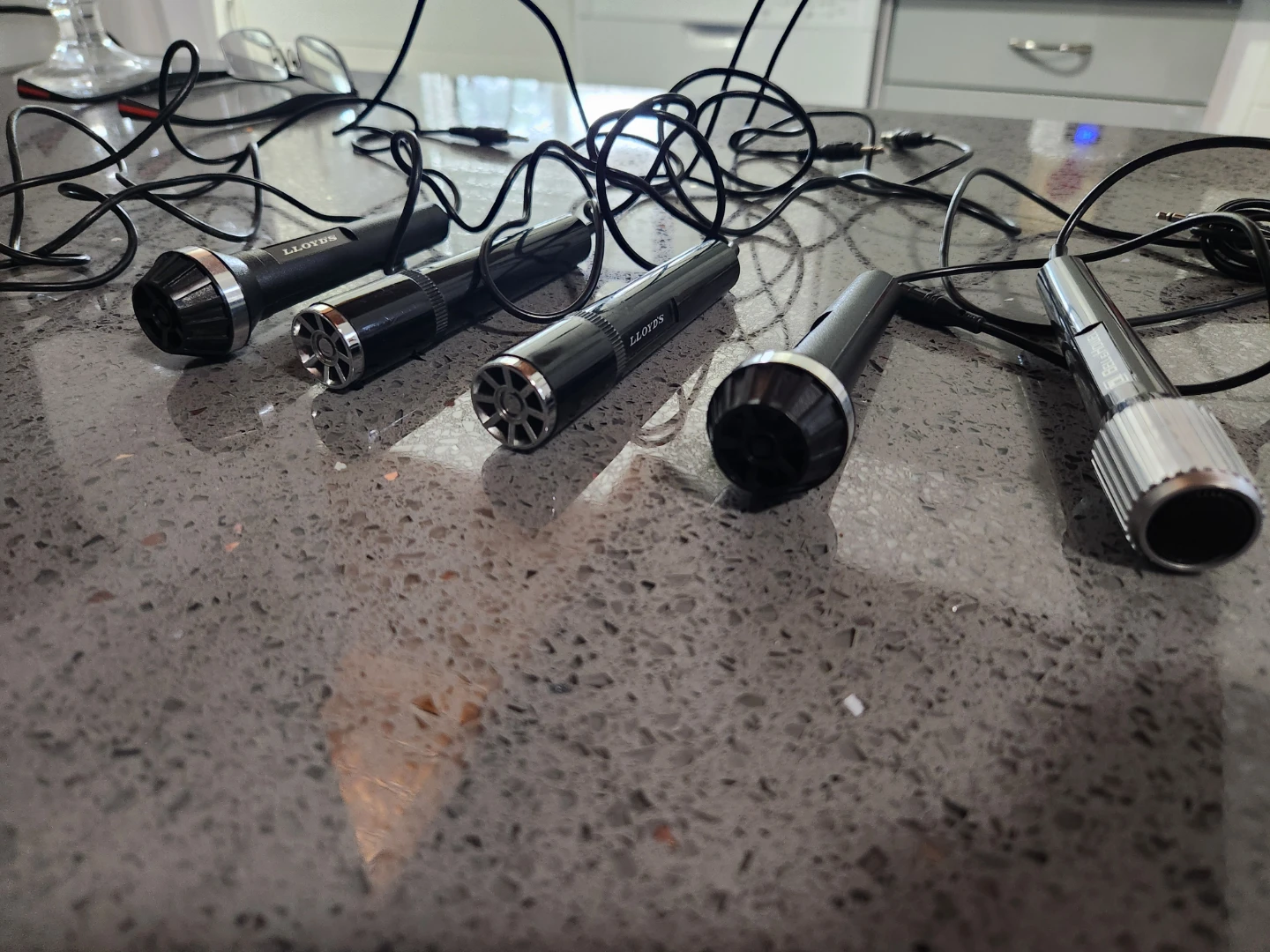 Lot of 5 Microphones - Bell & Howell, Lloyds - photo 3