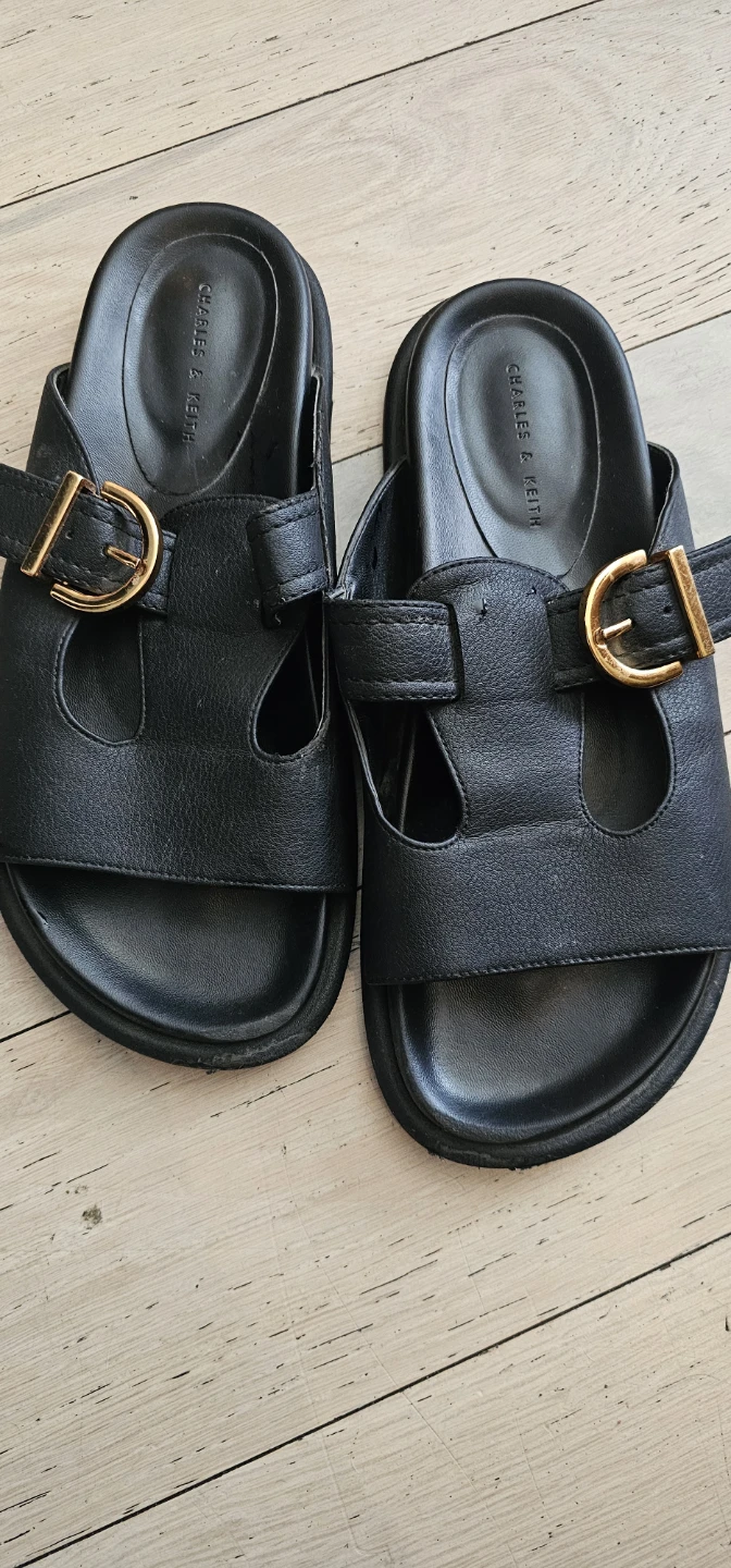 Womens Charles & Keith Black Slide Sandals  Size 8