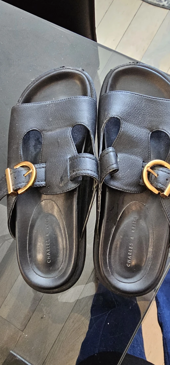 Womens Charles & Keith Black Slide Sandals  Size 8 - photo 3