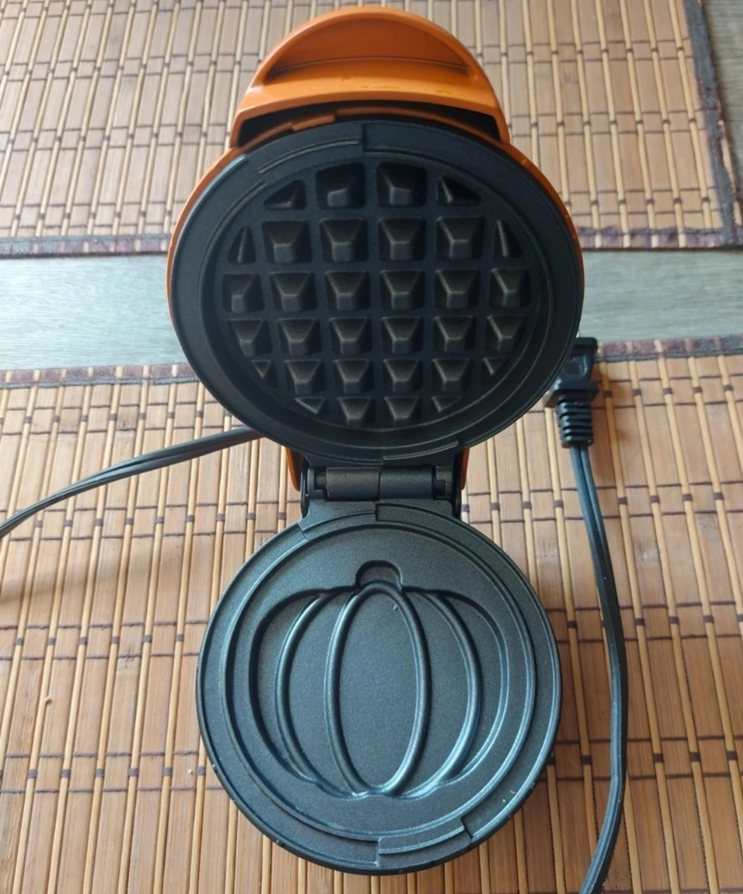 ⚽️ Pumpkin Waffle Maker - photo 2