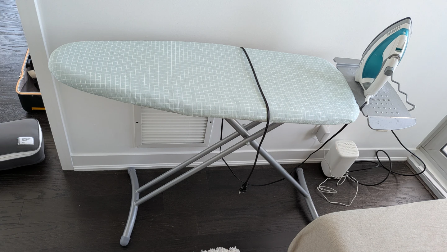 Black+Decker Ironing Board with Steam Iron