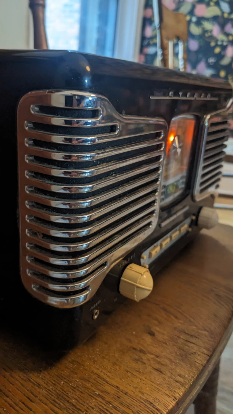 Retro Stereo Radio - photo 3