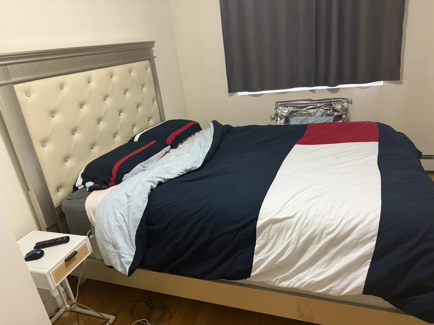 Tufted Headboard Bed Frame with Crystal Accents