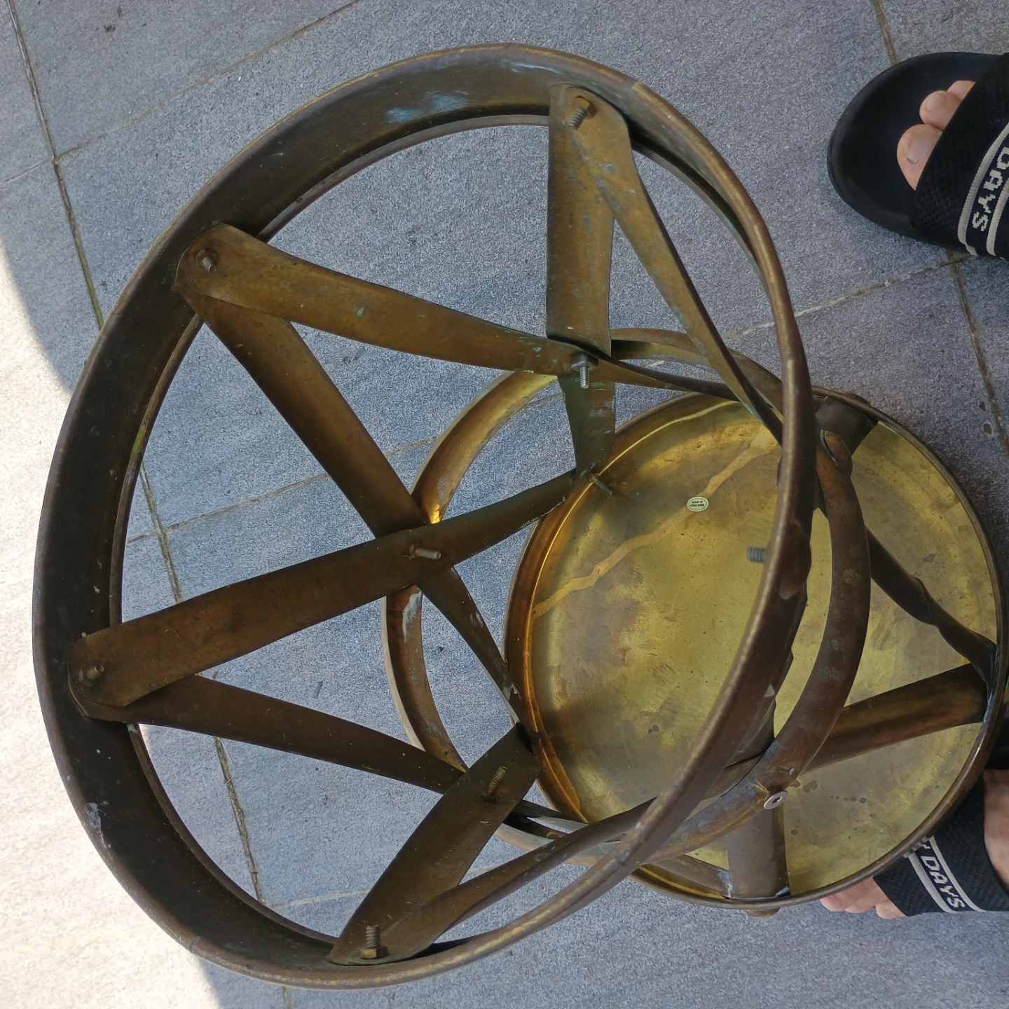 Vintage Brass Stool "Made in Hong Kong" - photo 3