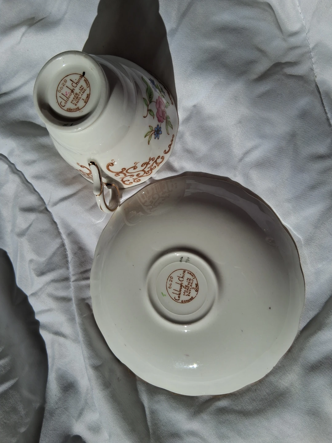 Colclough China Teacup and Saucer Set - photo 3