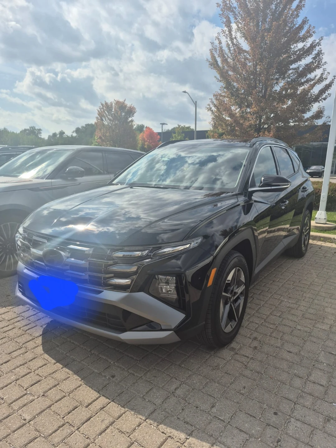 Black Hyundai Tucson SUV lease transfer