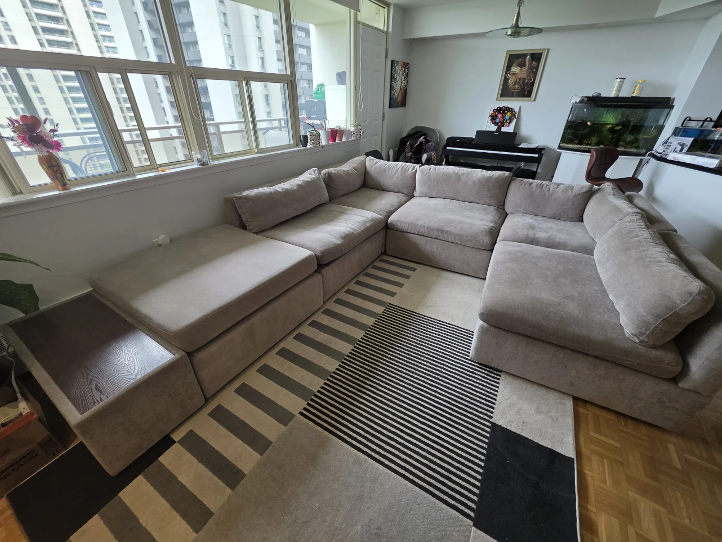 7 Sectional Sofa with Ottoman - photo 2