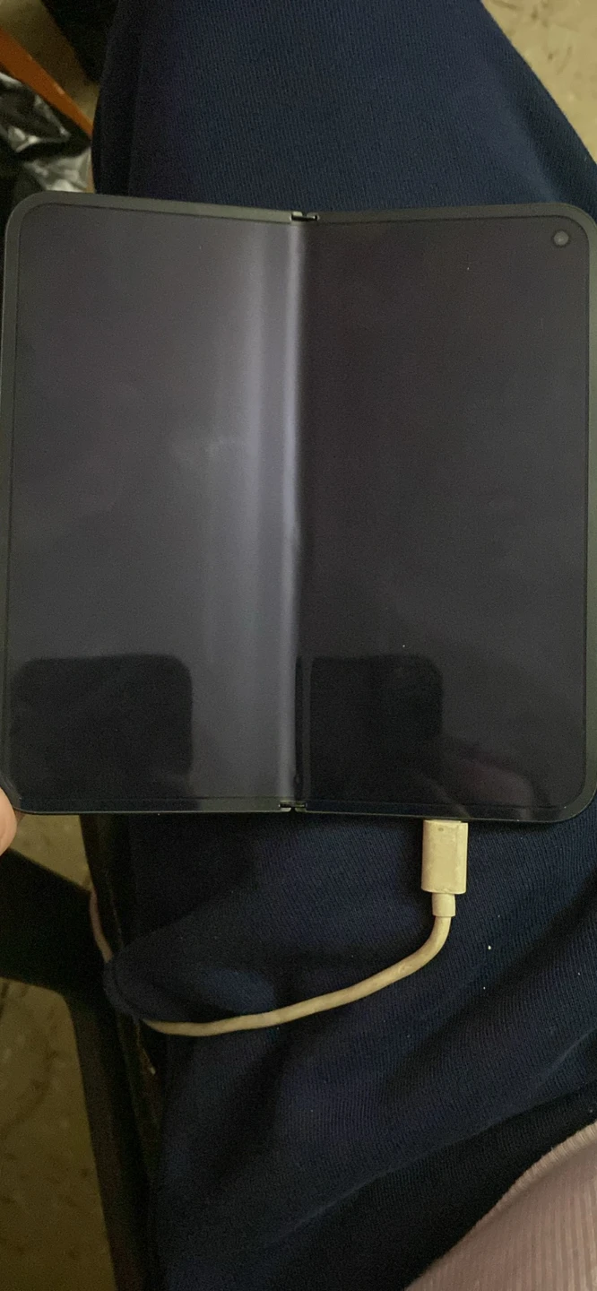 Google Pixel 10 Fold Smartphone (Locked) - photo 4
